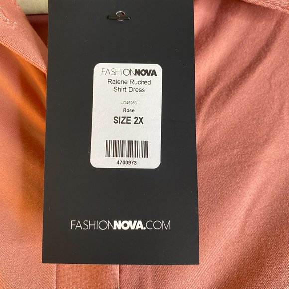 FashionNova Ruched Champagne Pink Midi Dress Size 2X - Picture 3 of 3